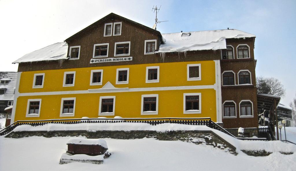 Penzion Nikola Pec pod Sněžkou Kültér fotó